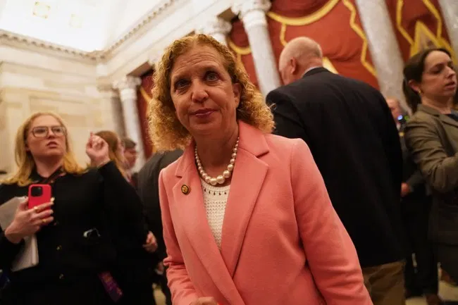 LIVE PRIMARY RESULTS: Debbie Downer Rides Again in FL, Plus Alaska & Wyoming!