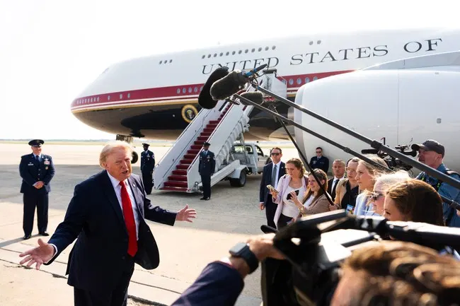Trump Makes Amazing Flyover, Gets Wild Cheers at Action-Packed TN-TX Football Game