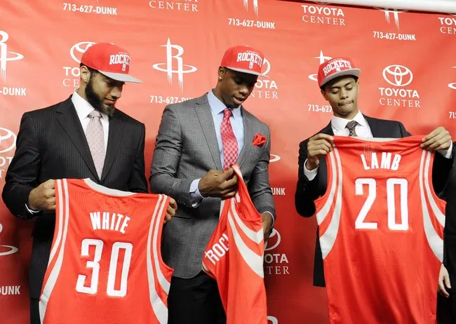 This Is Getting Fun: Second Former NBA Star Says He’s a Woman, Declares for WNBA Draft