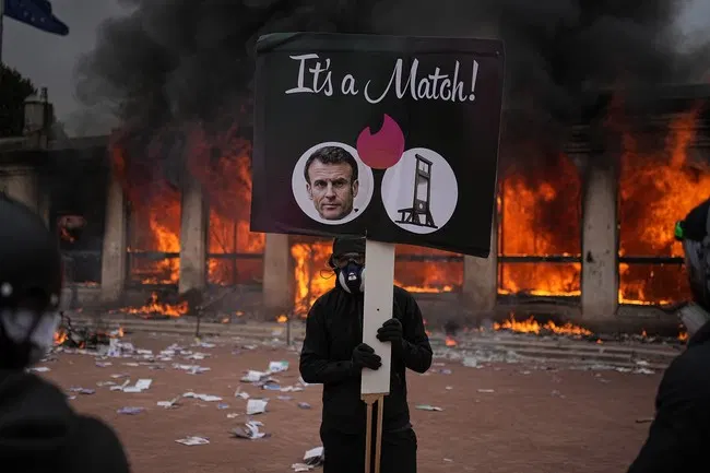 Macron Channels LePen, Proposed Consequences. Now the 'Yellow Vests' Are Joining Protests.