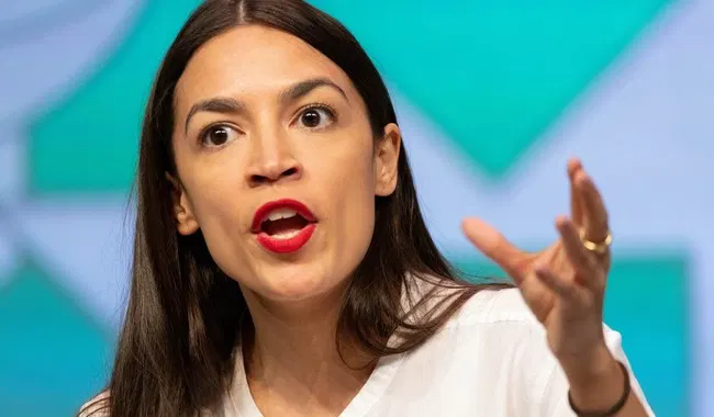 Report: AOC Secretly Split From Fiancé — But That's Not Even the Craziest Part
