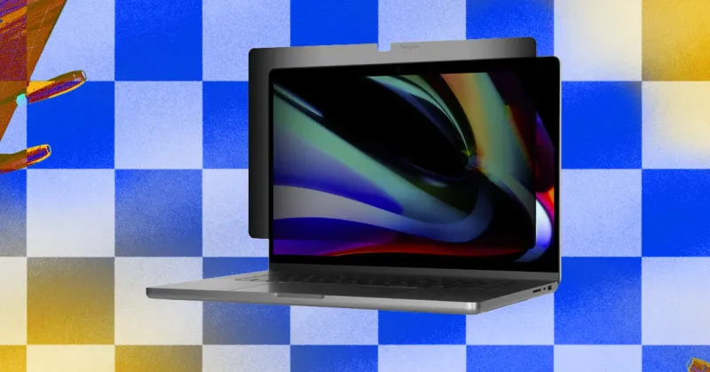 This MacBook Privacy Screen Totally Changed How I Work in Public