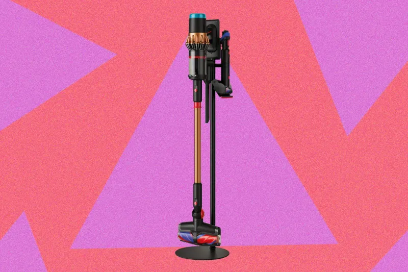 Dyson V16 Piston Animal Submarine Review: Powerful but Pricey