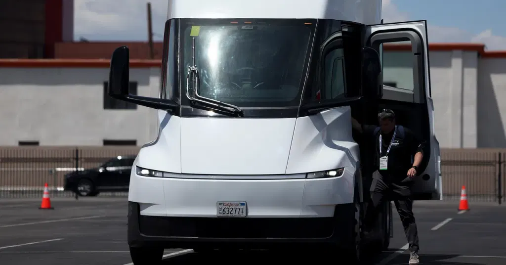 Nearly a Decade Later, the Electric Tesla Semi Is Here