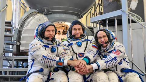 宇宙飛行士が訓練に明け暮れる、モスクワ郊外「星の街」
