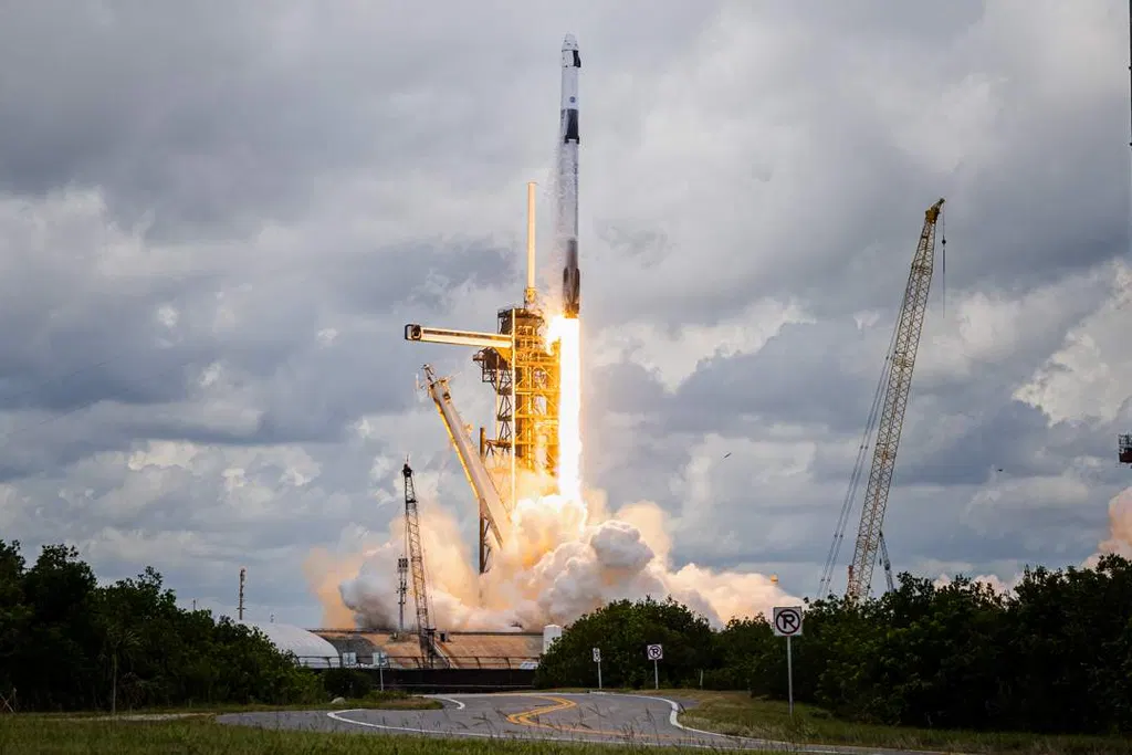 News24 | How SpaceX's listing may enrich officials in the Trump administration