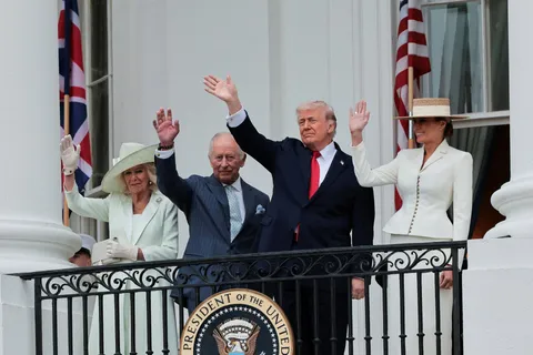 Trump hails British as 'friends' as king visits amid Iran tensions