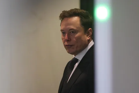 Musk loses blockbuster OpenAI suit as jury says too late