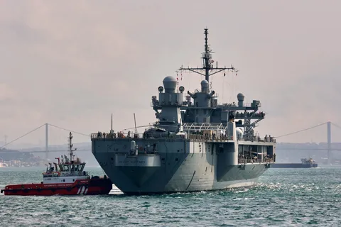 Iran fires missiles and US strikes Iran facility after reports of faltering peace talks