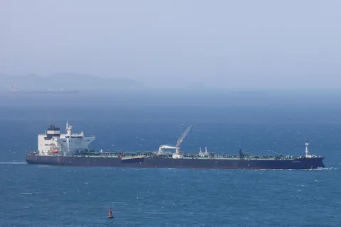 US revoking general license for Iranian oil sales amid rising tensions in Strait of Hormuz