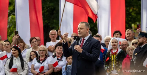 Polish president renews bid for referendum on EU climate policy