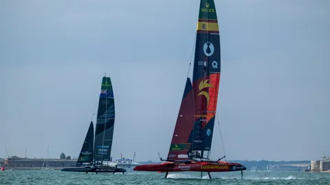 'Los Gallos' brillan en el primer día de carreras en Portsmouth y se asoman a otra final