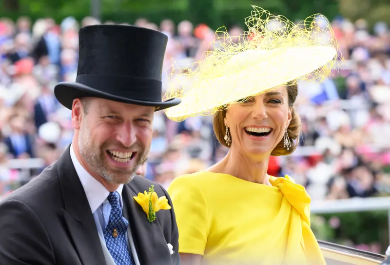 Prince William, Kate Middleton share look at summer with their kids in intimate family photos