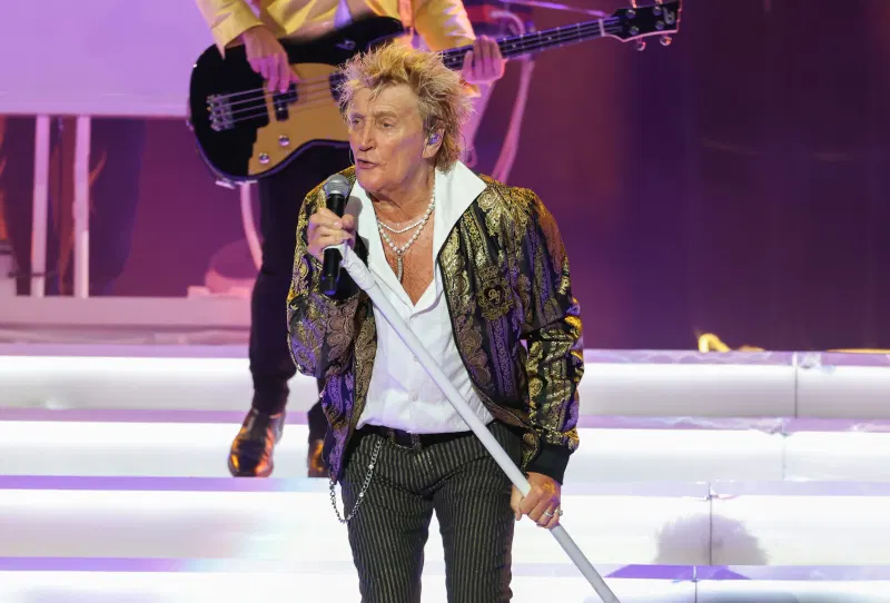 Rod Stewart postpones concert due to ‘minor medical procedure’ on One Last Time tour