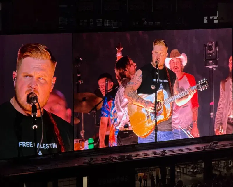 Zach Bryan wears ‘Free Palestine’ shirt during concert at Robert Kraft’s Gillette Stadium — after Macklemore controversy