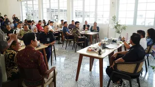 Bukan Cuma Konsisten, Ini 3 Kunci Sukses Bisnis Ala Gubernur Herman Deru yang Wajib Diteladani Anak Muda