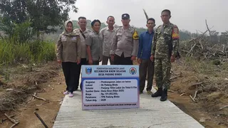 Bebas Licin Saat Musim Hujan, Jalan Setapak Perkebunan Desa Padang Bindu Lahat Rampung 100 Persen