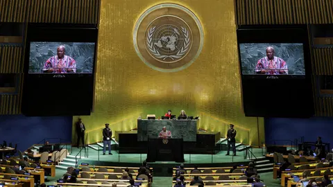 UN General Assembly backs world court climate ruling, US among nations opposing