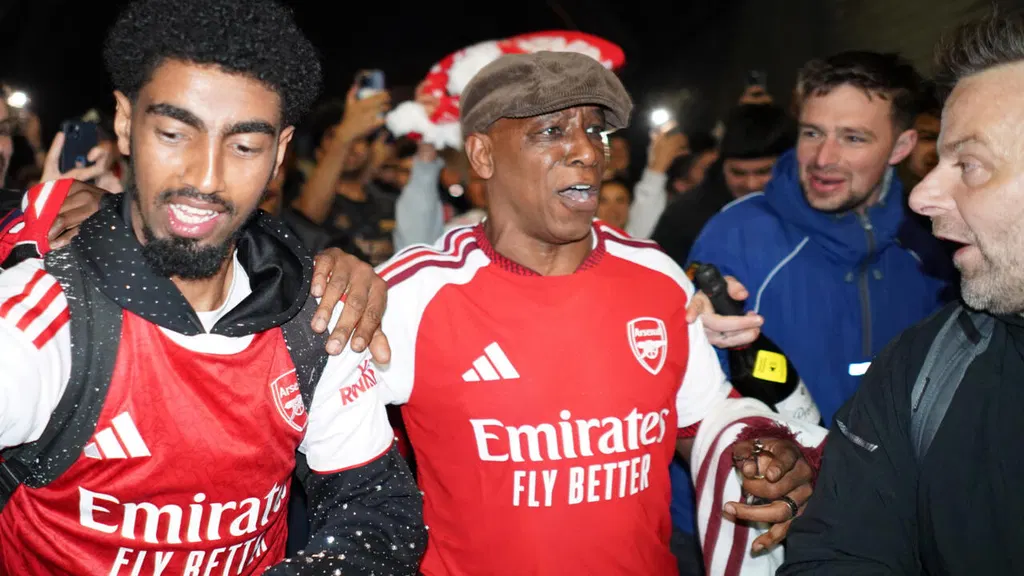 Arsenal win Premier League title for first time since 2004