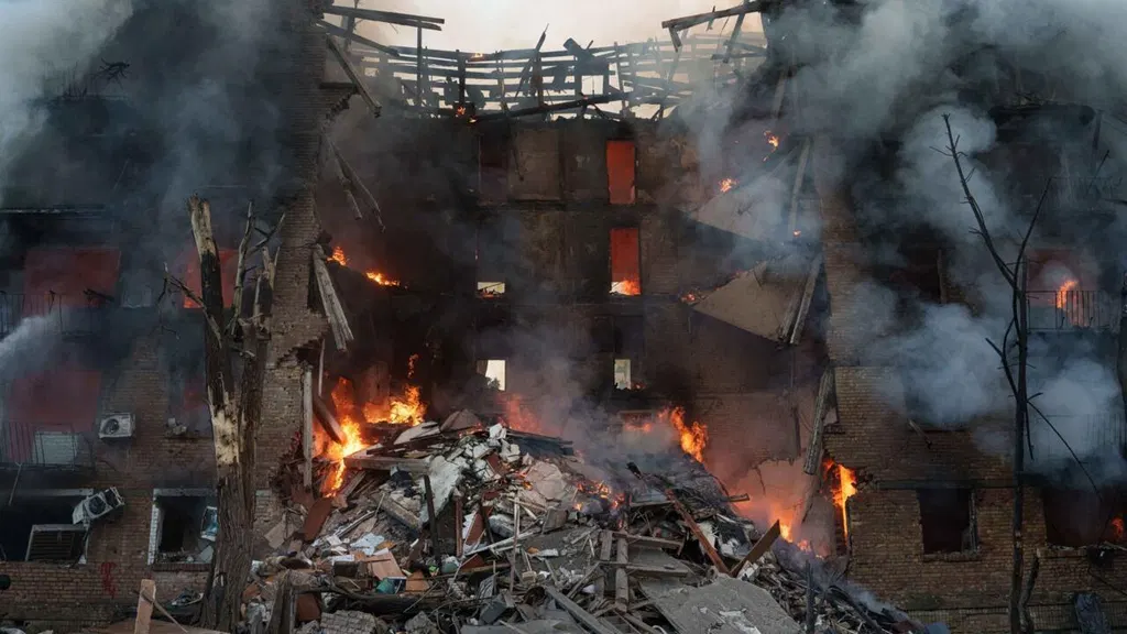 Russian ballistic missile attack hits Kyiv after Moscow vows retaliation
