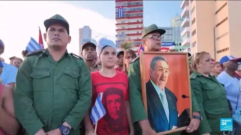 Cuba: Castro backers rally in front of United States embassy in Havana