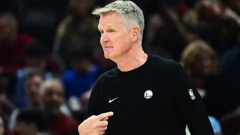 Warriors get trade market update on $112M star every team in the NBA wants