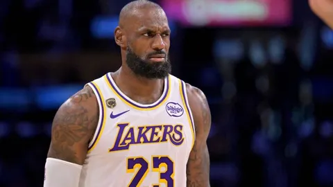 Lakers’ LeBron James gets fresh $50M contract prediction after Austin Reaves deal