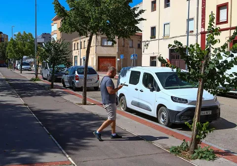 El barrio Las Matillas de Miranda sufre una ola de vandalismo con una docena de coches pinchados
