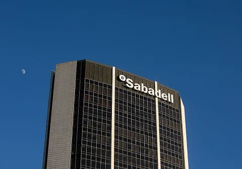 Banco Sabadell gana 971 millones en el primer semestre y prevé «recuperar el ritmo comercial»