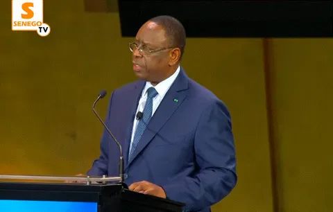 Commentaires sur « Restaurer la confiance »: Macky Sall dévoile ses priorités pour ses cinq premiers jours à la tête de l’ONU par Z