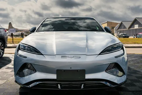 There’s No Reason to Fear an Invasion of Chinese Electric Vehicles