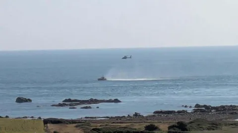 La SNSM au secours d'un bateau de pêche en train de couler au large du cap de la Hague