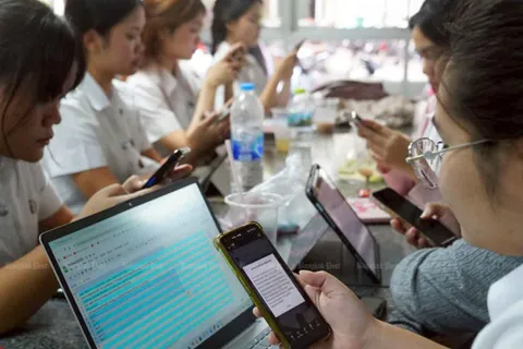 Fighting the phone addiction scourge