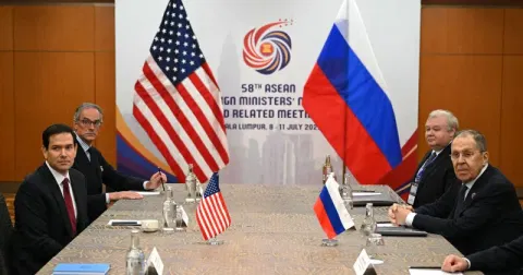 Lavrov warns Rubio to evacuate US diplomats and citizens from Kyiv ahead of planned strikes