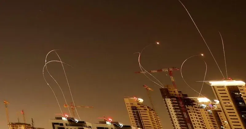 US strikes Iranian missile sites amid ongoing peace talks, rattling crypto markets