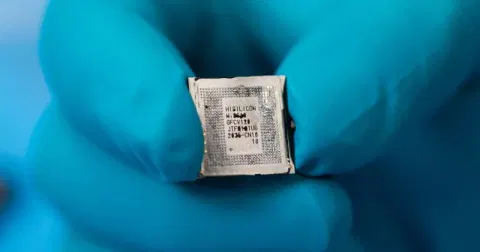 Chinese semiconductor stocks rise on optimism over Huawei’s chip plans