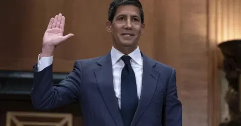 Federal Reserve Chair Kevin Warsh highlights AI’s cost-cutting potential, draws parallels to 1990s boom