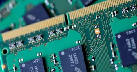 Samsung Electronics ships next-gen AI memory chip samples, shares surge 6%