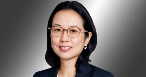 T. Rowe Price bets on yuan pullback, cites expensive valuation against Asian peers