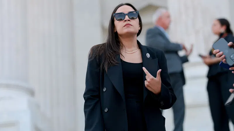 Dirty Pool and Frozen Eggs: 2028 Would-Be Candidates Already Going Shallow, Dark, and Destructive