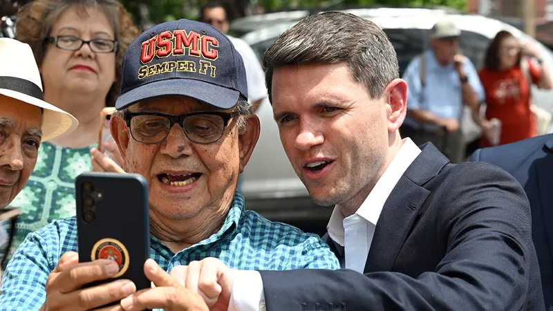 Victor Davis Hanson: The Left-Wing Unicorn Hunt for the White Male Working-Class Voter