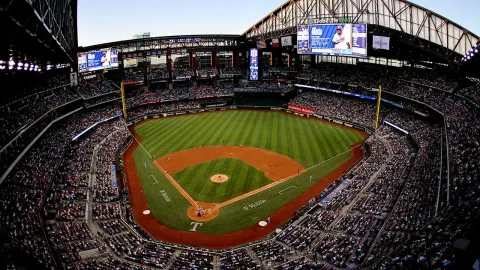 Yankees fan learns a brutal lesson about the high ground during bloody brawl with Rangers fans
