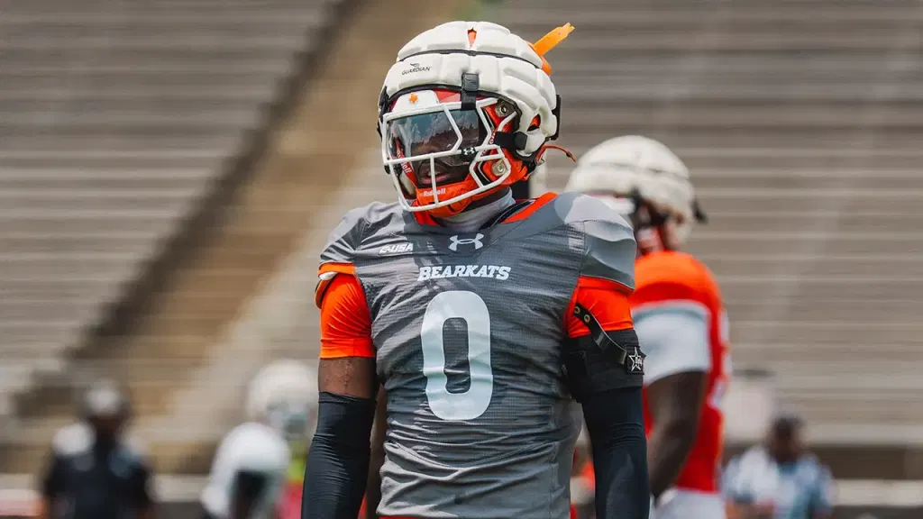 College football player William Davis dead at 22