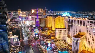 Bargain buffet refuses to die while luxury dining takes over Vegas