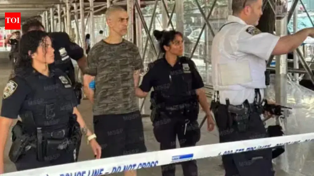 Watch: Suspect yelling 'Allahu Akbar' stabs two in New York, arrested