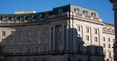 Trump Withdraws His $10 Billion Suit Against the I.R.S.