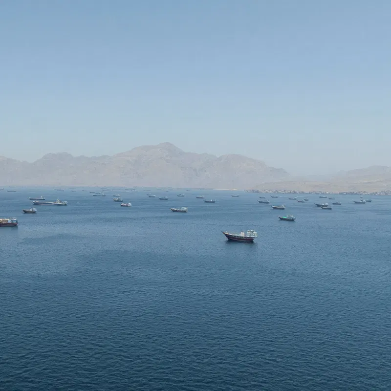 Even After a Strait of Hormuz Deal, Moving 1,500 Ships Won’t Be Easy
