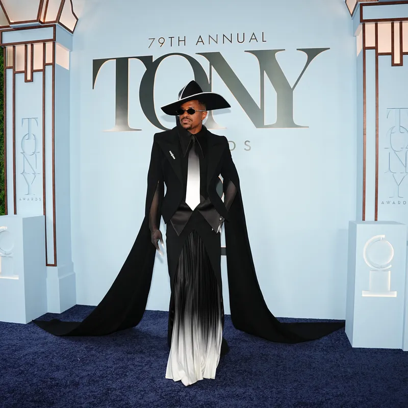 Tony Awards 2026 Red Carpet: See the Looks of Broadway’s Biggest Stars