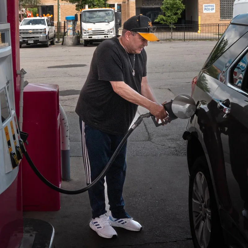 Oil Prices Fluctuate as U.S. Launches New Attack on Iran