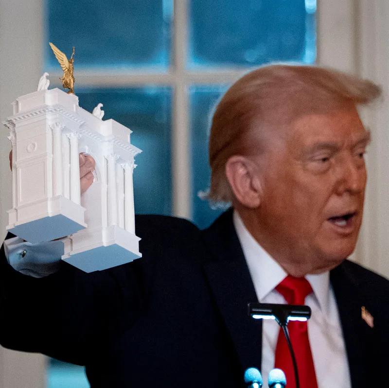 Lawmakers Warn Trump Officials Not to Pursue Arch Project Without Congress